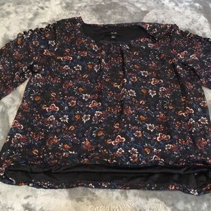 3/4 length sleeved blouse